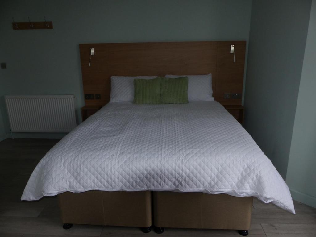 Hamilton Court Hotel Hoole Chester Extérieur photo