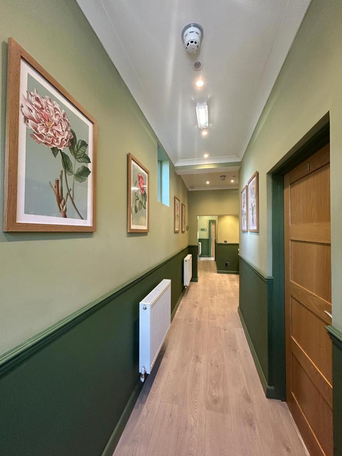 Hamilton Court Hotel Hoole Chester Extérieur photo